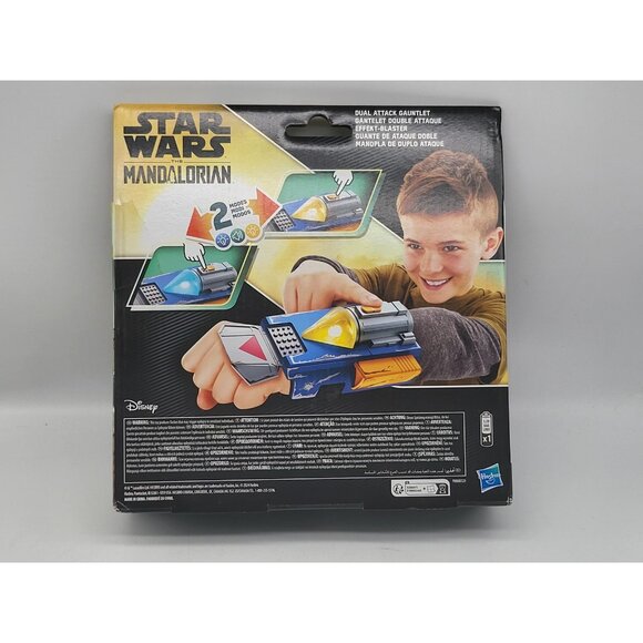 Star Wars Mandalorian Dual Attack Gauntlet Kids Roleplay Toy Hasbro Disney New - Picture 2 of 3